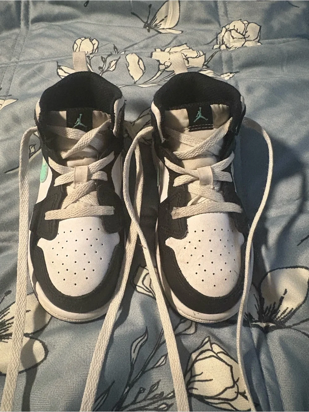 Jordan 1 Mid Green Glow (toddler 10)